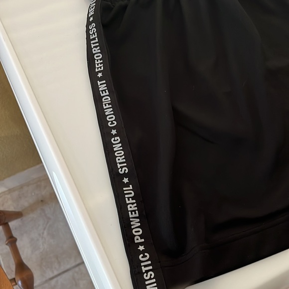 City Streets Affirmations Mini Skirt - Size L - Picture 2 of 5